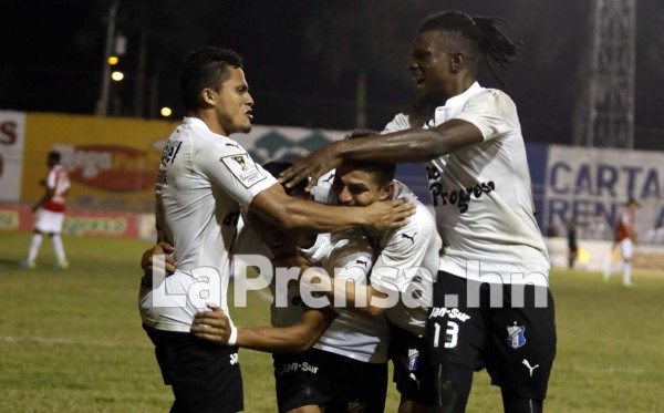 Honduras Progreso tumba a Olimpia en el regreso de Wilmer Cruz