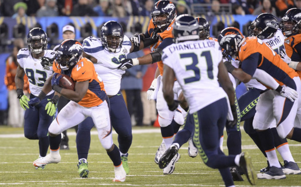 Seahawks dan paliza a Broncos y ganan su primer Super Bowl