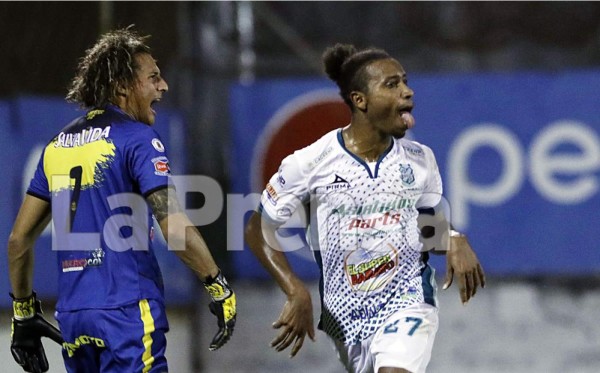 Ian Osorio celebrando su golazo marcado al Real España. Foto Neptalí Romero