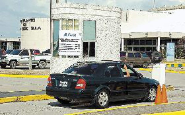 Piden seguridad en aeropuerto