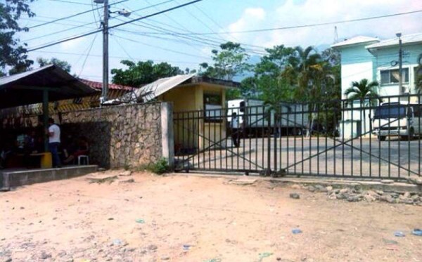 Lo matan cuando iba a jugar fútbol con su hijo en Villanueva