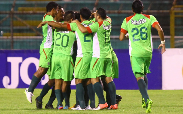 Marathón y Parrillas One inician el torneo con un empate