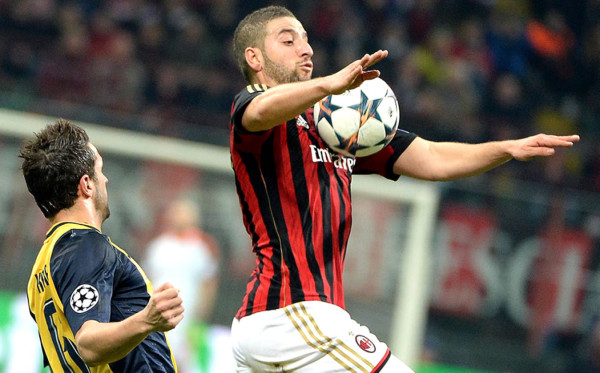 Atlético de Madrid saca un gran triunfo de San Siro