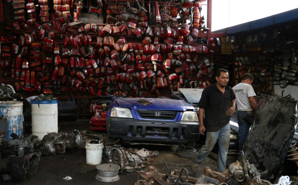Amortiguadores, el dolor de cabeza de los conductores sampedranos