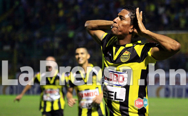 Real España vuelve a sepultar un invicto del Olimpia