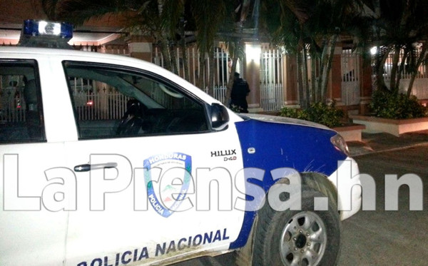 Pistoleros tirotean vivienda de exalcalde en Honduras