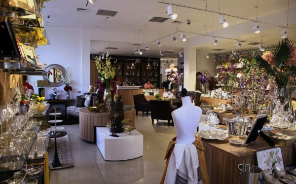 Tienda Eleganza, la misma esencia en su nueva casa