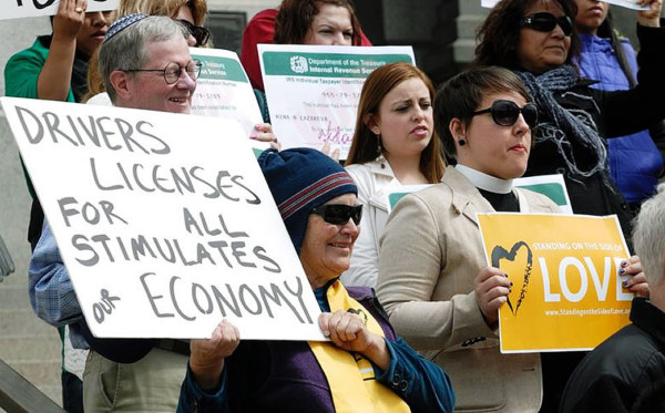 Hondureños en Miami firman en contra de deportaciones