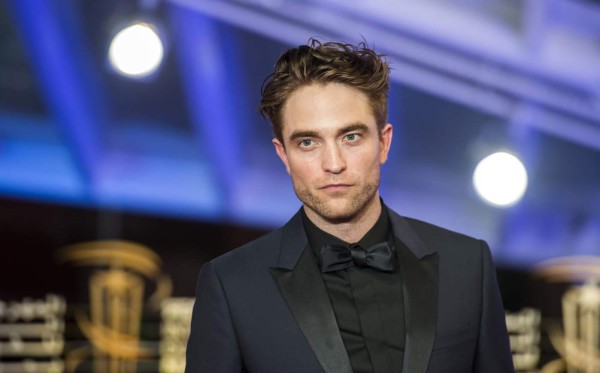 Robert Pattinson supera al Covid y vuelve a 'The Batman'   