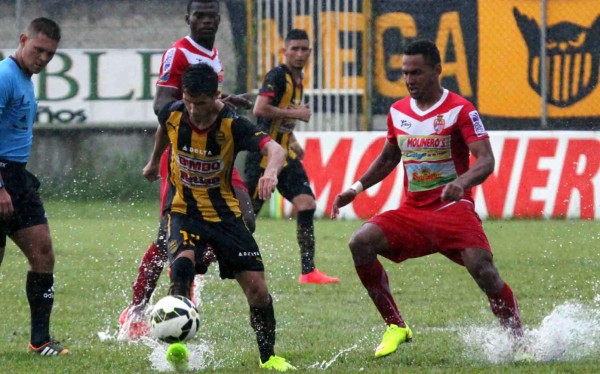 Real España sigue sin poder ganar