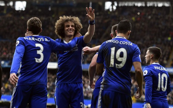 El Chelsea aplasta al Arsenal y se escapa en la Premier League