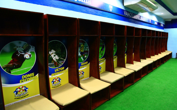 La Bicolor se inspira en el aztecazo para vencer a Costa Rica