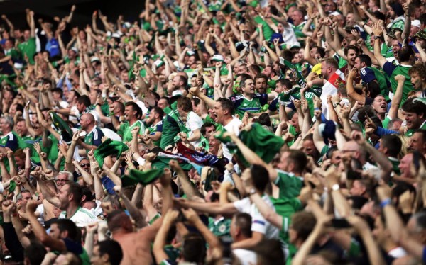 Muere aficionado irlandés durante el Ucrania - Irlanda