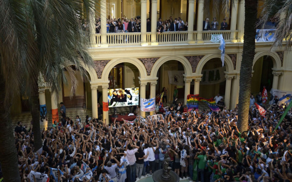 Cristina Kirchner reaparece y ratifica modelo económico