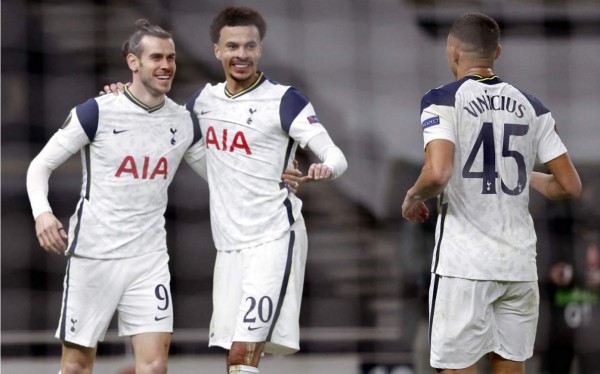 El Tottenham, con Gareth Bale, Dele Alli y Carlos Vinícius como goleadores, se clasificó a octavos de final de la Europa League. Foto AFp