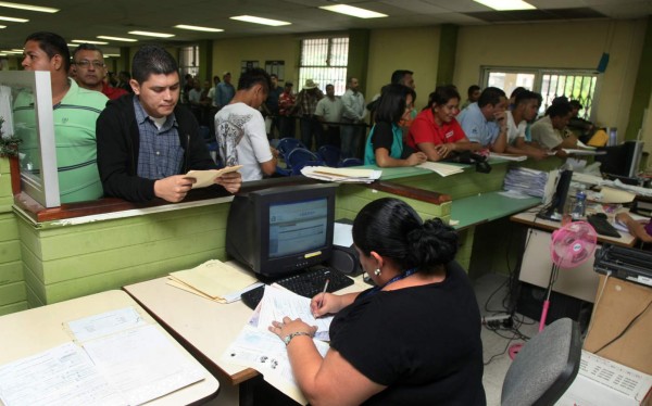 Plantean a Gobierno nuevo sistema tributario en Honduras