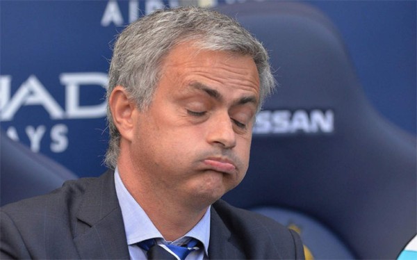José Mourinho a punto de perder su trabajo, según prensa británica