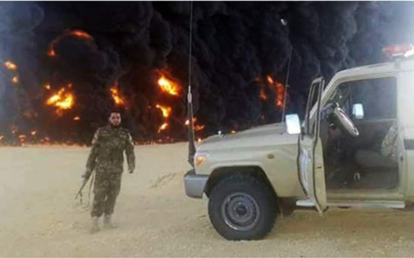 Teorristas estallan uno de los mayores oleoductos de Libia