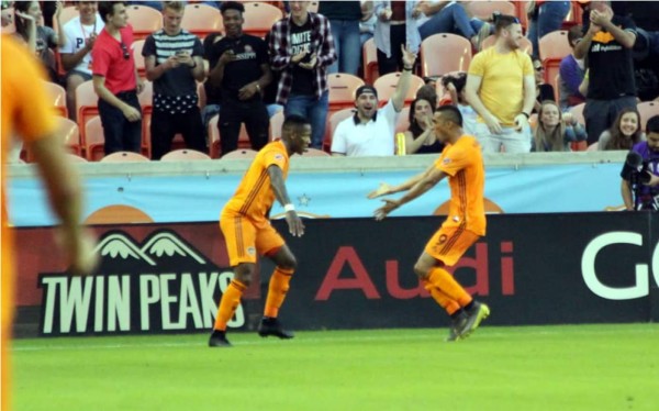 Con asistencia de Romell Quioto, el Houston Dynamo logra su primer triunfo en la MLS