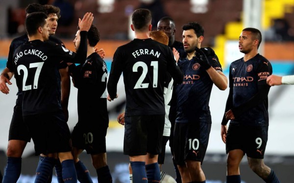 Manchester City dio un nuevo paso hacia el título de la Premier League y 'Kun' Agüero rompió su sequía goleadora