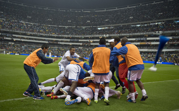 Dos actores de aztecazos juntos