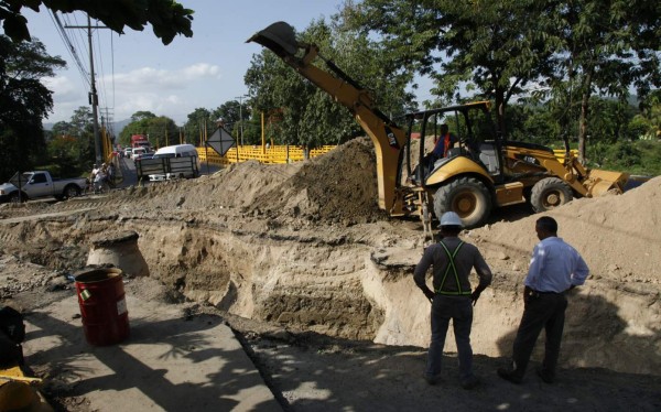 El domingo culminan trabajos en puente de Las Brisas