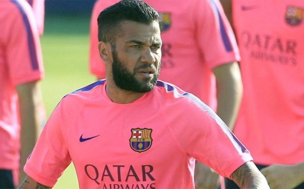 Dani Alves será baja en la Copa por lesión