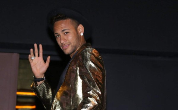 Neymar se lo pasó a lo grande en la fiesta de cumpleaños de su hermana
