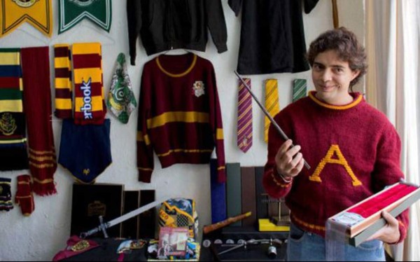 Un mexicano tiene la mayor colección de Harry Potter