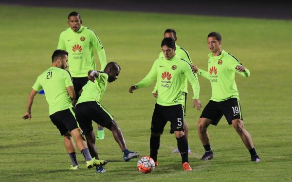 El América de México reconoció el estadio Nacional
