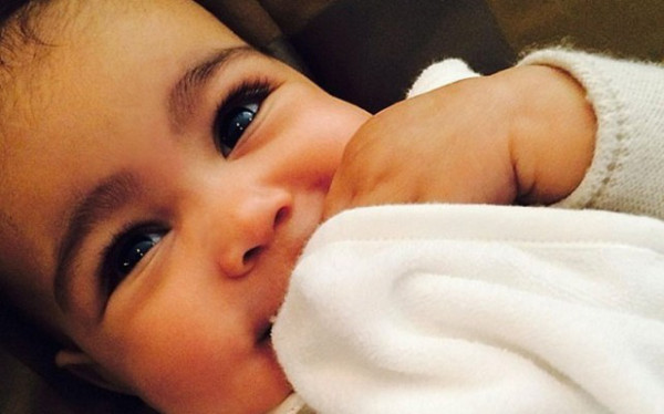 Ropa de diseñador para North West