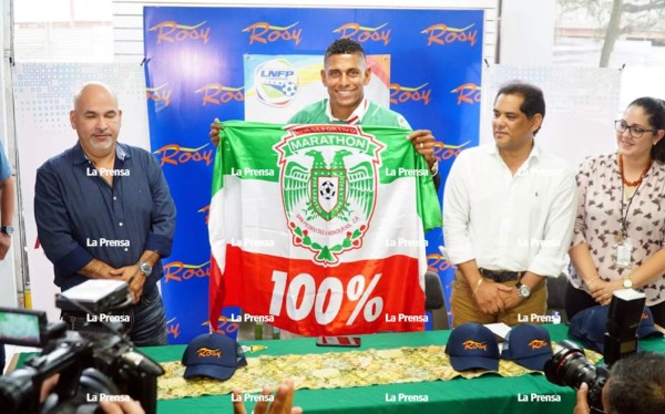 Carlo Costly es presentado como nuevo fichaje del Marathón