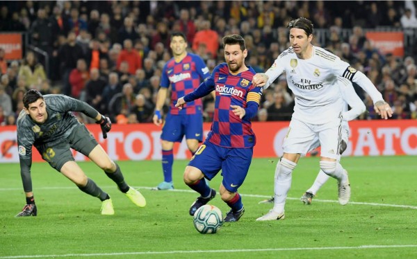 Barcelona y Real Madrid empatan en un clásico poco vistoso de la Liga Española