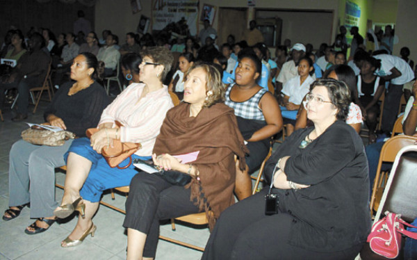 Una noche con la cantante Maya Azucena