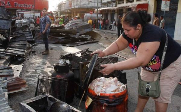 Temen mano criminal en siniestro del mercado central