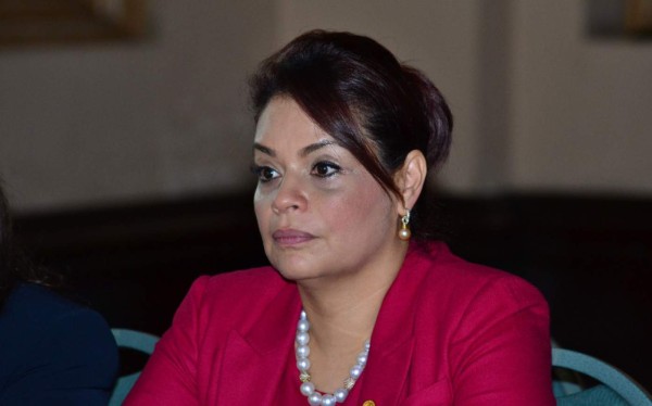 Le cae otra acusación a exvicepresidenta Roxana Baldetti