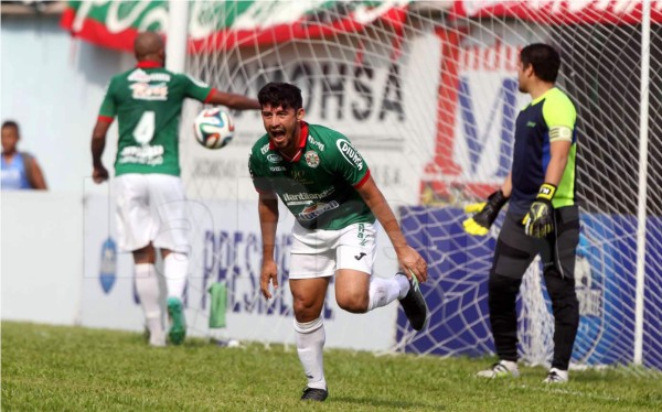 Juan Josué Rodríguez abrió el camino de la victoria del Marathón. Foto Juan Salgado
