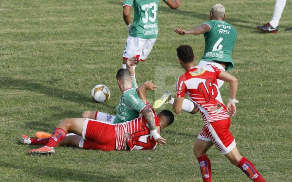 Marathón sufre amargo empate ante Vida como local