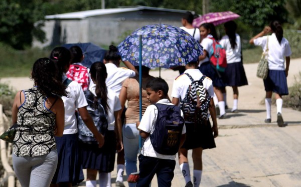 En 15 días estará resuelta la falta de maestros en escuelas sampedranas