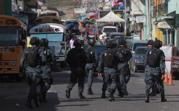 Caen cuatro supuestos vendedores de droga en Comayagüela