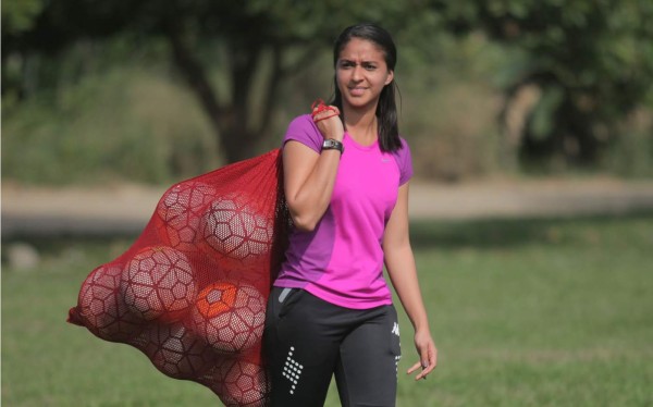 Psicóloga motiva al Vida previo al clásico ceibeño