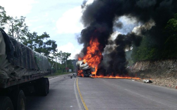 El accidente se registró en la carretera CA-5 de la zona central de Honduras.