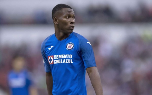 Bryan Angulo, futbolista de Cruz Azul, involucrado en un asesinato en Ecuador