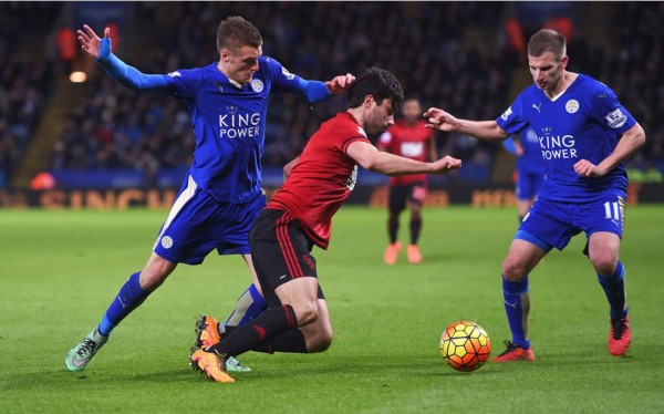 El Leicester tropieza en casa y Tottenham podría alcanzarlo