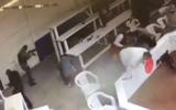 Asesinan a dos cabecillas del cártel de Sinaloa en pelea de gallos