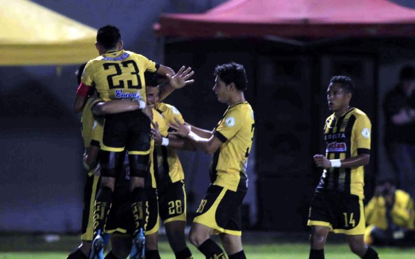 Real España salva un empate 'in extremis' contra Motagua