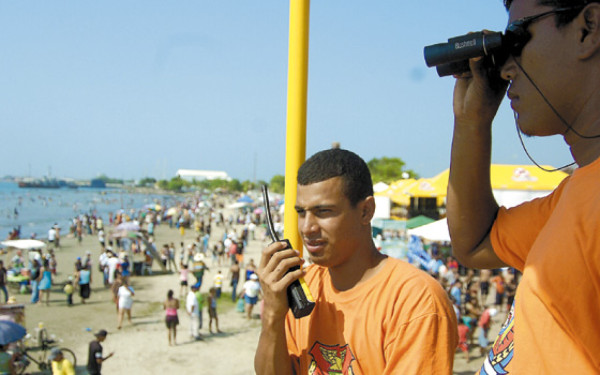 Diversión de altura se vive en playas de Omoa