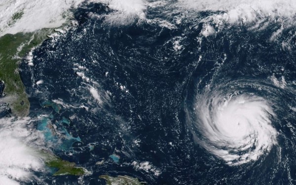 Huracán Florence de categoría 4 rumbo a EEUU