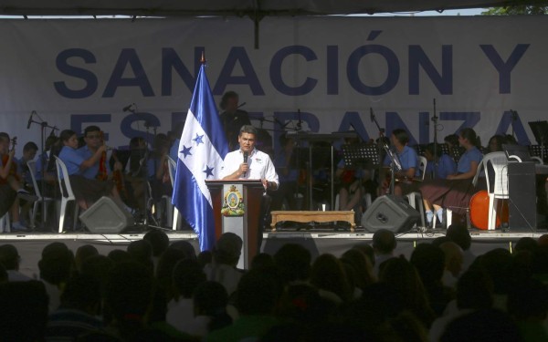Con jornada de oración inicia demolición del penal de San Pedro Sula