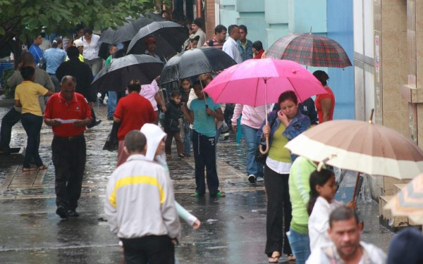 Pronostican lluvias y chubascos para hoy en Honduras